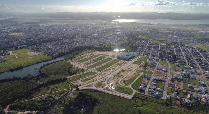 Algumas contratações já começaram. Corrida para compra de imóveis, diante das baixas taxas de juros, fez as empresas tirarem projetos da gaveta