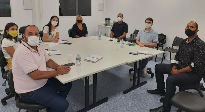 Decisão foi assinada pelos secretários de Educação de Vitória, Cariacica, Serra e Vila Velha; fatores como a necessidade de adaptação ao protocolo sanitário justificam a decisão