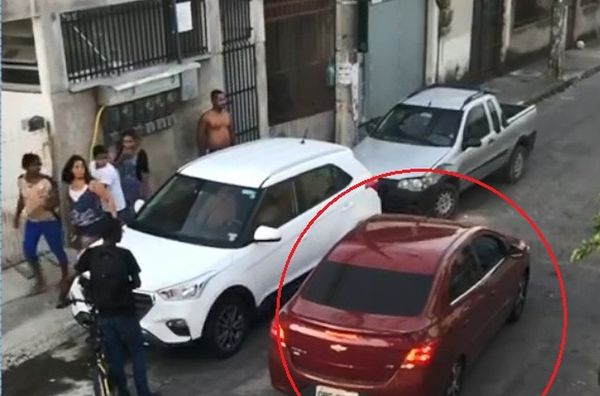 Polícia