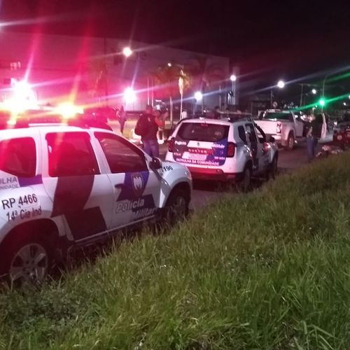 Segundo apuração inicial do repórter Tiago Félix para a TV Gazeta, dois suspeitos tentavam assaltar a mulher quando um advogado que passava pela região viu a ação e atirou