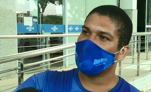Os quatro animais que foram deixados em uma caixa ganharam novos donos