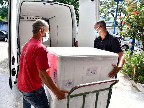 Data: 19/01/2021 - ES - Vitória - Na Rede de Frio da Sesa - Distribuição de vacina para os municípios da Grande Vitória - Editoria: Cidades - Foto: Fernando Madeira - GZ por Fernando Madeira