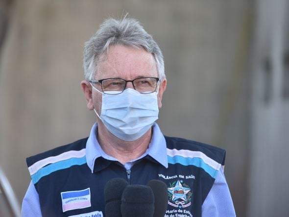 Data: 19/01/2021 - ES - Vitória - Luiz Carlos Reblin, Subsecretário em Vigilância em Saúde - Na Rede de Frio da Sesa - Distribuição de vacina para os municípios da Grande Vitória - Editoria: Cidades - Foto: Fernando Madeira - GZ por Fernando Madeira