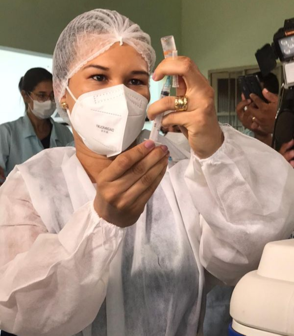Primeiras doses da Coronavac foram aplicadas em São Mateus. Crédito: Rosi Bredofw