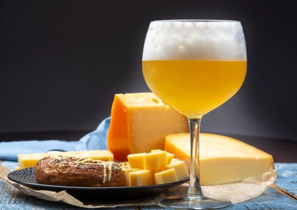 Cerveja e queijos