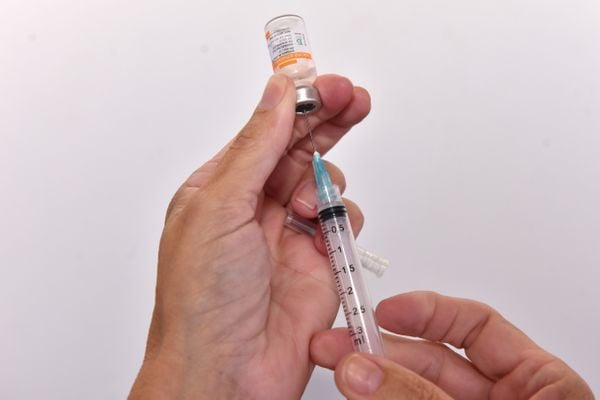Distribuição e vacinação na Grande Vitória