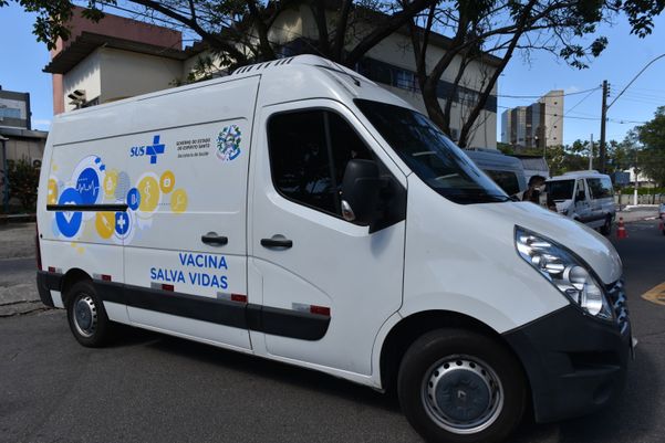 Data: 19/01/2021 - ES - Vitória - Na Rede de Frio da Sesa - Distribuição de vacina para os municípios da Grande Vitória - Editoria: Cidades - Foto: Fernando Madeira - GZ por Fernando Madeira