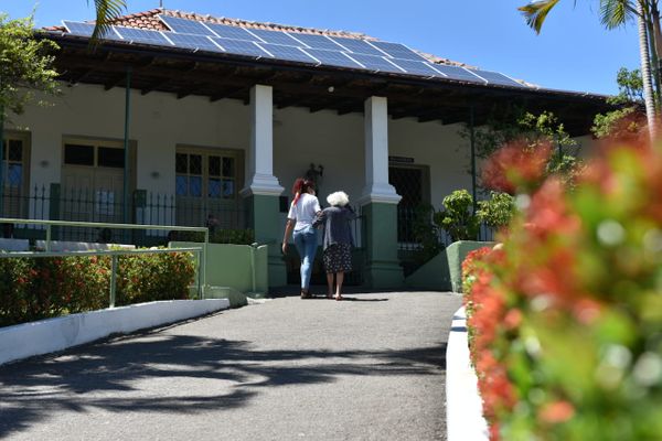Primeira casa de assistência ao idoso a receber vacina em Vitória por Fernando Madeira
