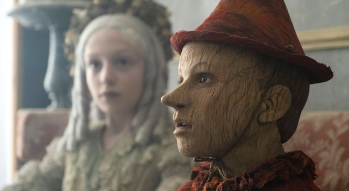 A nova adaptação que estreia nos cinemas não se distancia desse paradigma apenas por ser em 'live action', em vez de animação