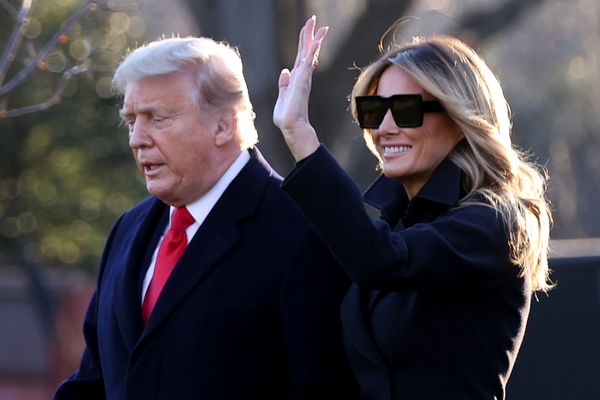 U.S. President Donald Trump and first lady Melania Trump depart for holiday travel to Florida from the White House in Washington, U.S. December 23, 2020.  REUTERS/Jonathan Ernst ORG XMIT: PPPWAS901