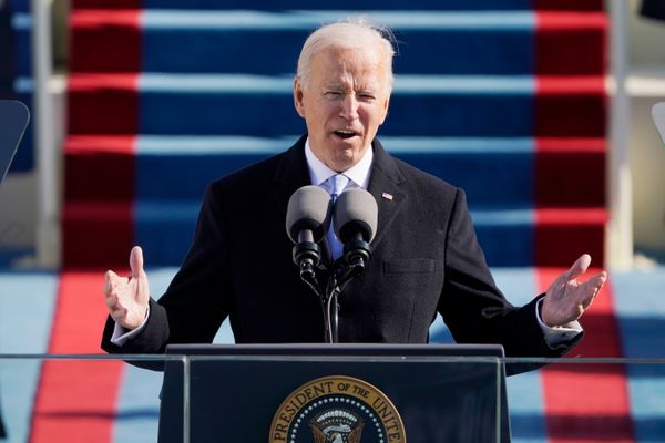 O presidente eleito dos Estados Unidos, Joe Biden, discursa durante a cerimônia de sua posse realizada no Capitólio, em Washington (DC), nesta quarta-feira, 20 de janeiro de 2021. Biden se tornou o     46º presidente a assumir o comando do país