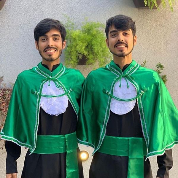 Os médicos gêmeos Jordan e Jorlan Souza de Andrade, 25 anos.  por Arquivo pessoal