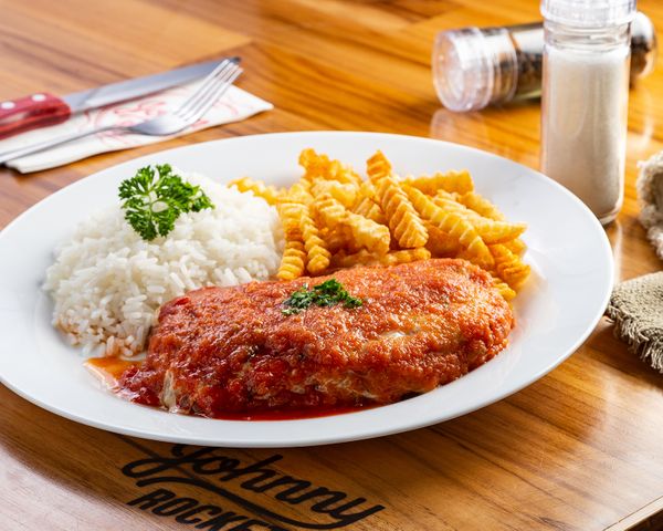 Rocket Parmegiana Chicken, prato executivo da hamburgueria Johnny Rockets