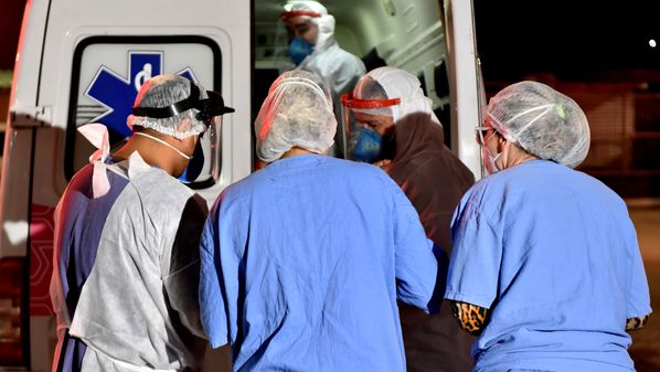 Hospital Jayme Santos Neves, na Serra, recebe trinta e seis pacientes com Covid-19 vindos de Manaus
