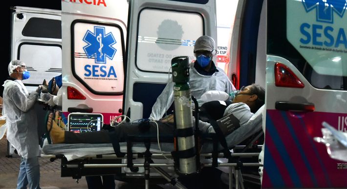 De acordo com o secretário Nésio Fernandes, 18 estão em UTI e oito devem receber alta hospitalar em breve; nenhuma morte foi registrada entre os manauaras