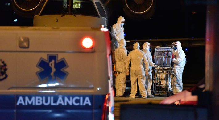 O estado foi uma das áreas mais fortemente afetadas pela pandemia e chegou a passar por uma crise de abastecimento de oxigênio hospitalar em janeiro deste ano. A média de mortes dos últimos sete dias foi de 7 óbitos.