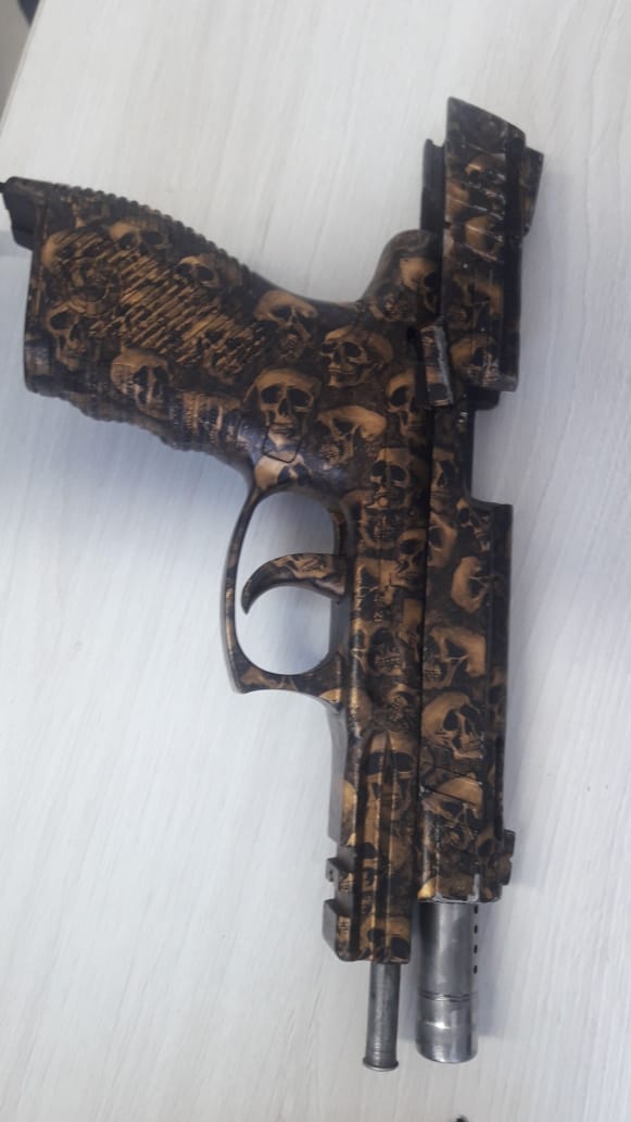 Armas e drogas foram apreendidas em Cariacica