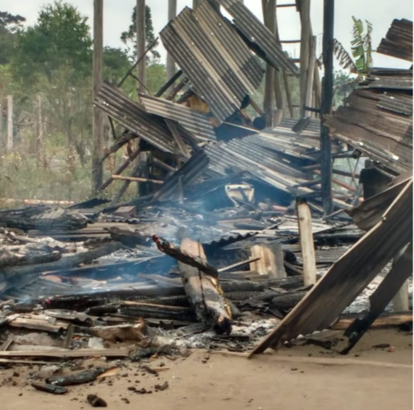 Dois corpos são encontrados carbonizados em Linhares. Crédito: Imagem enviada para a TV Gazeta