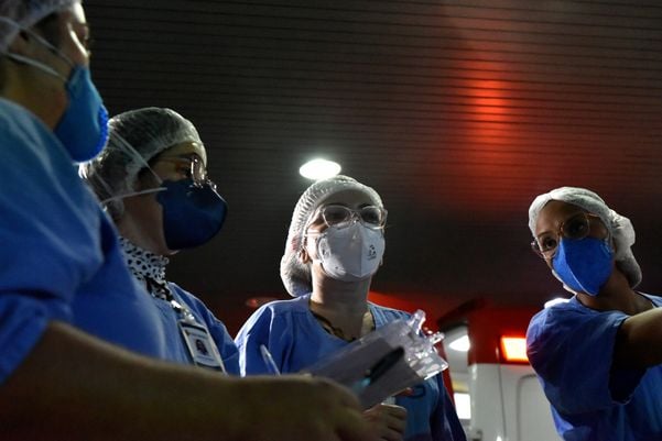 Hospital Jayme Santos Neves, na Serra, recebe trinta e seis pacientes com Covid-19 vindos de Manaus por Fernando Madeira