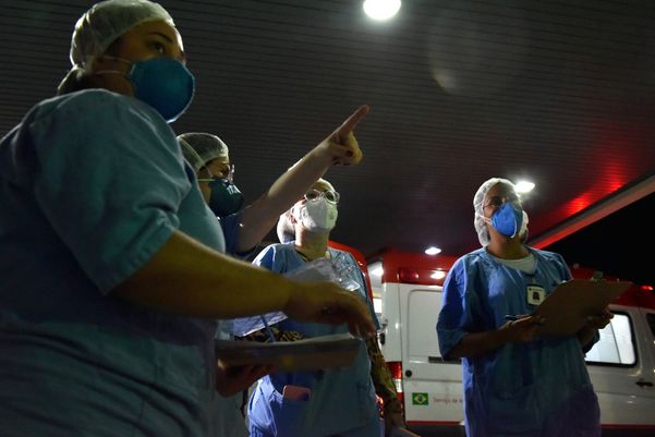 Hospital Jayme Santos Neves, na Serra, recebe trinta e seis pacientes com Covid-19 vindos de Manaus por Fernando Madeira