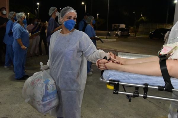 Hospital Jayme Santos Neves, na Serra, recebe trinta e seis pacientes com Covid-19 vindos de Manaus por Fernando Madeira