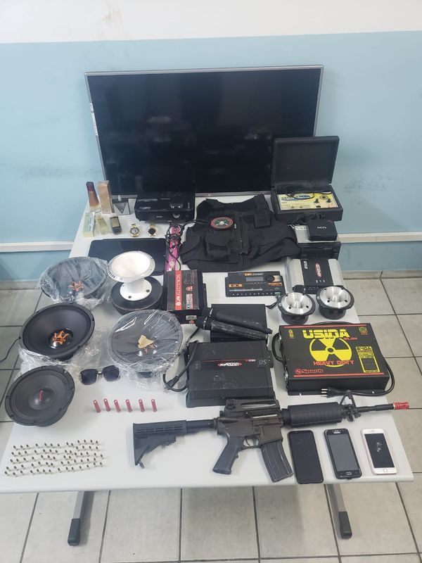 Criminosos se passam por entregadores de flores para invadir casa em João neiva