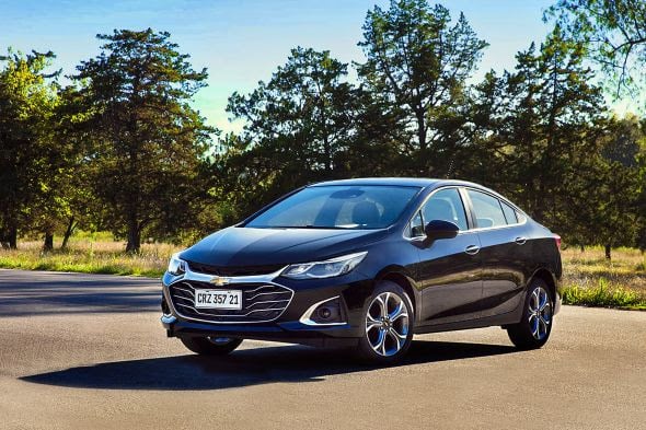 Chevrolet Cruze Premier tem design mais sofisticado e duas opções de carroceria. por Chevrolet/Divulgação