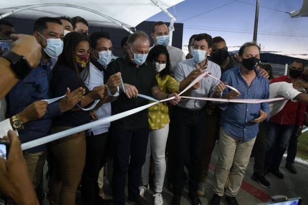 O Governador Renato Casagrande inaugura o terminal de Itaparica por Carlos Alberto Silva    
