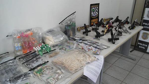 Polícia
