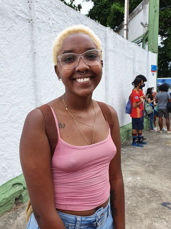 Karen fala das dificuldades de fazer o Enem sendo da periferia por Carlos Alberto Silva 