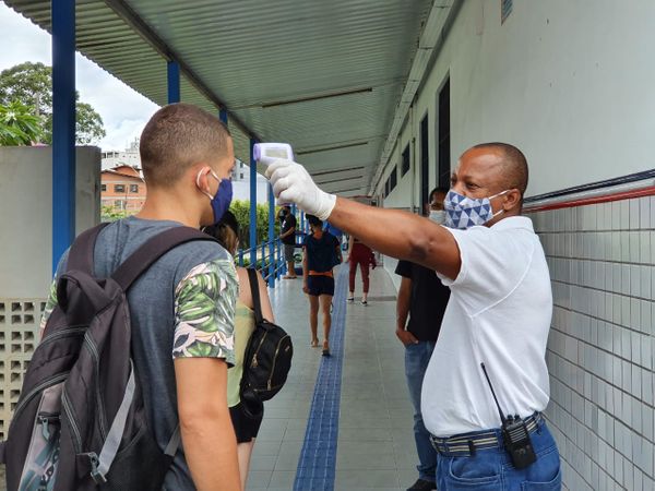 Movimentação no Salesiano do Forte São João para a realização do Enem 2020 por Carlos Alberto Silva 