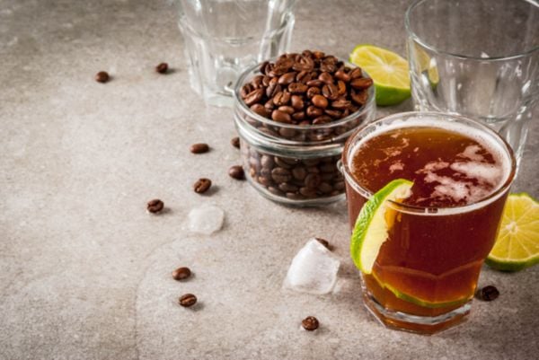 Drinque de café com limão/Espresso tônica