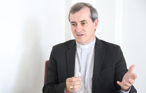 Dom Vicente de Paula Ferreira foi ordenado bispo em 2017