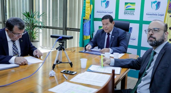 O vice-presidente da República, minimizou as quedas nas ações da Petrobras ante as declarações de Jair Bolsonaro e a indicação para a troca de comando da estatal