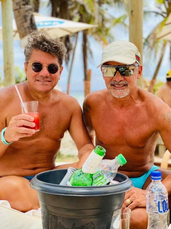 Edison Santos e Abimar Mendes: férias em Salvador, Bahia
