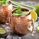 Imagem - Vídeo: aprenda a preparar o drinque Moscow Mule