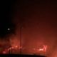 Imagem - Incêndio atinge terreno e fumaça invade casas em Guarapari