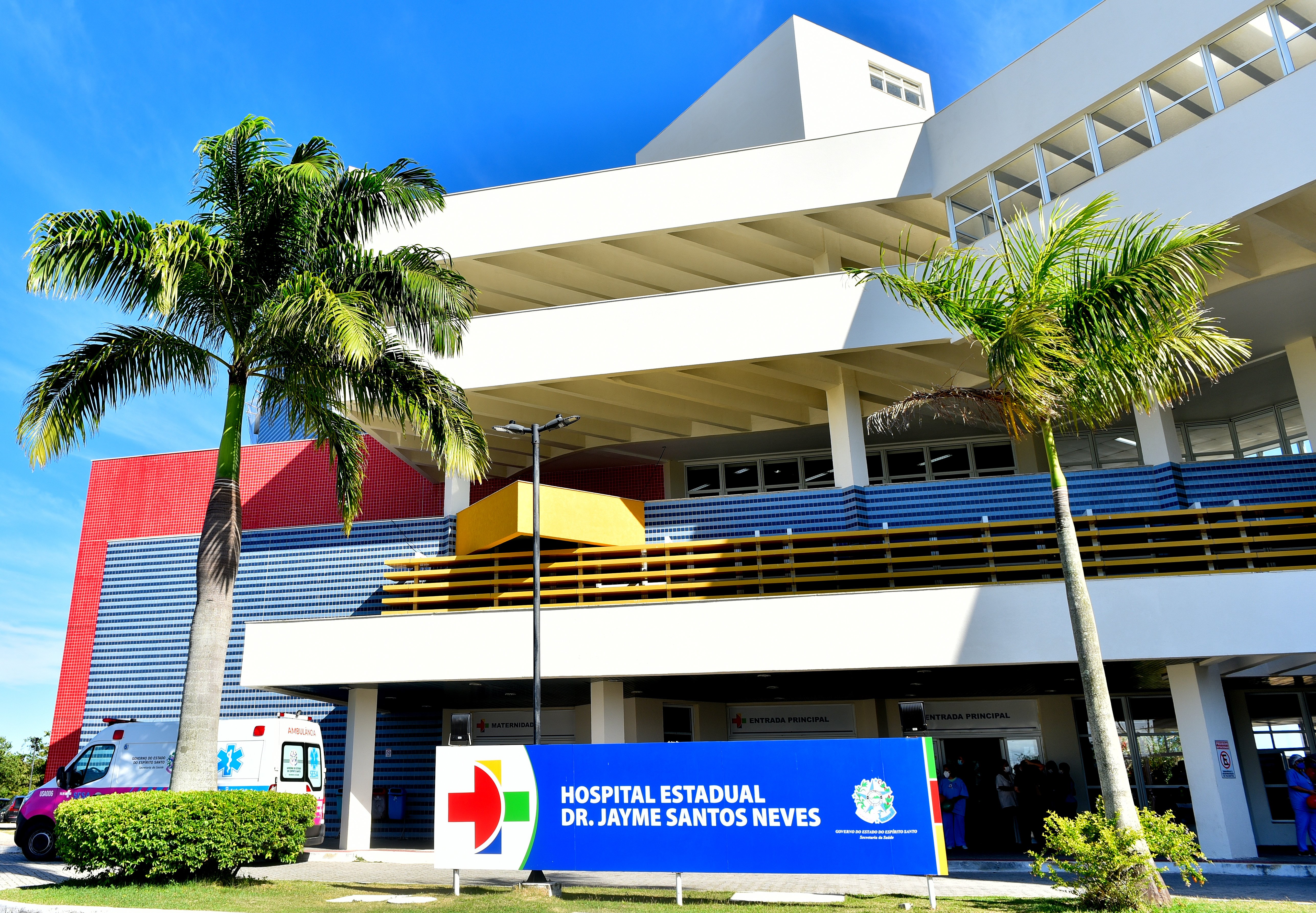 Hospital  atualmente oferece atendimento de urgência e emergência apenas para pacientes encaminhados via Samu, Corpo de Bombeiros e Eco101,  além de UPAs