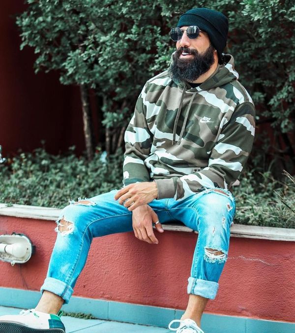 Ex-bbb Kaysar Dadour estreia como cantor de funk com a faixa 