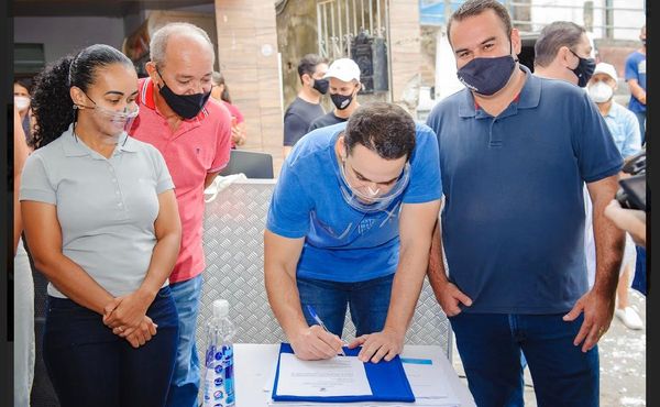 Assinatura de ordem de serviço para início das obras de infraestrutura e saneamento em Vitória