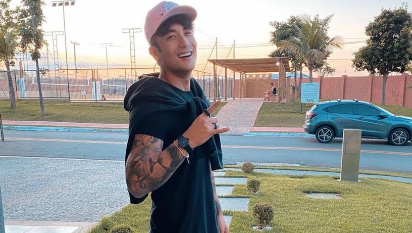 O ex-BBB e músico Daniel Caon
