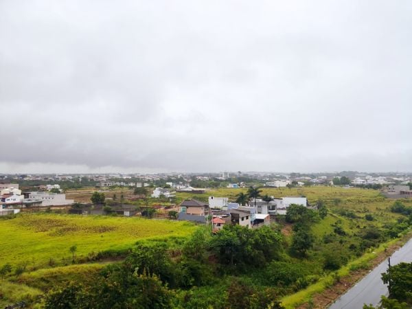 Município da Serra amanheceu com tempo fechado e chuvoso nesta segunda-feira (08)