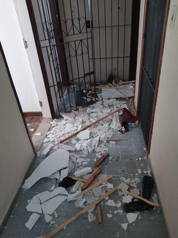 Explosão em prédio no Centro de Vitória por Corpo de Bombeiros