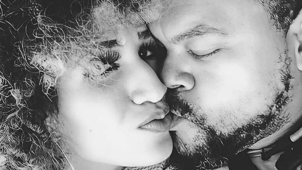 "De uma forma muito tranquila e respeitosa, juntos, e com bastante diálogos, entendemos que, nesse momento, nossas vidas seguem propósitos diferentes", declarou o ex-BBB