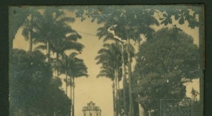 Construída em 1535 com a chegada dos portugueses ao ES, igreja é uma das mais antigas em funcionamento no Brasil. A partir dela, ocorreu o desenvolvimento urbano da cidade canela-verde no século XVI