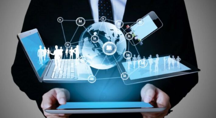 Existe uma relação recíproca entre tecnologia e liberdade. Ambientes mais livres se desenvolveram mais durante a história, investindo e aumentando sua capacidade tecnológica