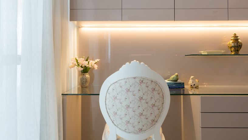 Além de econômicas, elas combinam design com utilidade e têm se tornado as queridinhas nos projetos arquitetônicos e decorativos das casas. 
