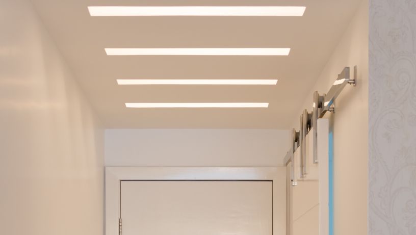 Utilize a iluminação em revestimentos e espaços funcionais da casa. 