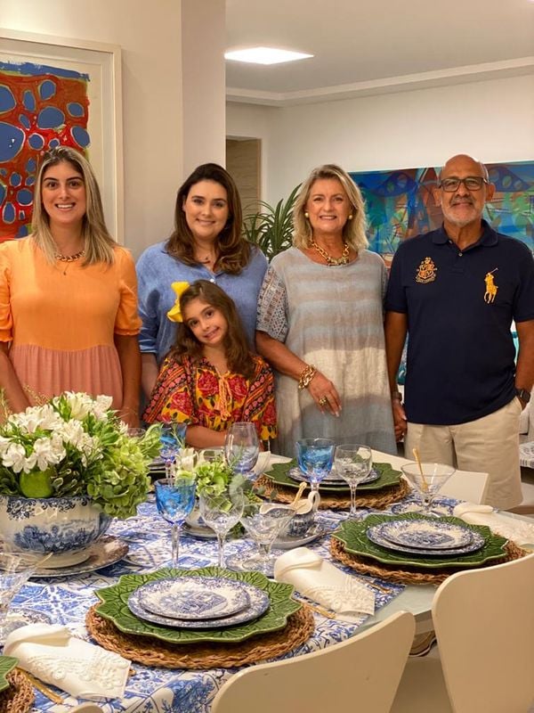 Moyses Nader comemorou idade nova ao lado da sua Gracinha, das filhas Belisa e Stephanie e a neta Sophia