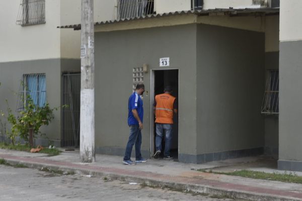 Prédio do Residencial Vila Velha, do programa Minha Casa, Minha Vida em Jabaeté, foi interditado pela Defesa Civil após moradores ouvirem estrondo por Ricardo Medeiros